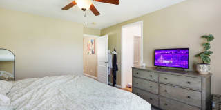 3 BED 2.5 BATH TOWNHOME IN THE VILLAGES OF SHASTA VIEW GARDENS Gallery 20