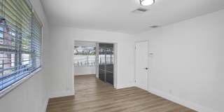 4751 Northeast 29th Avenue Gallery 17
