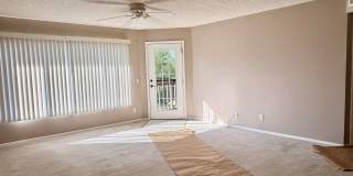 Belleair Village Condo 1/1 Open floor plan Gallery 9
