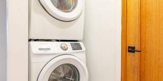 Limited-Time Special: $1,000 off the first month’s rent! Spacious 4-Bed, 3-Bath Home in Los Angeles – Includes 2 Suites Gallery 14