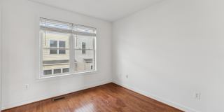 4410 LONGFELLOW Street Gallery 28