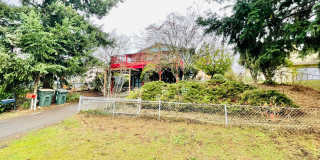 Tranquil House on Quiet South Delridge Street! Gallery 3
