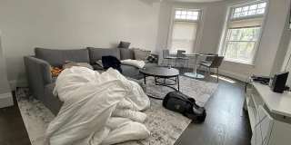 Renovated 4-bed/2-bath in Brookline! Gallery 4