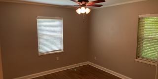 2400 Hillview Avenue Gallery 23