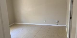 16701 86th Street N unit: One Gallery 11