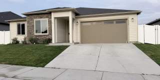 4 Bed, 2 Bath Home in West Plains (Medical Lake exit) Gallery 1