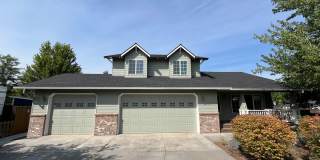 Large Home In Mt View Neighborhood on Cul De Sac Gallery 1