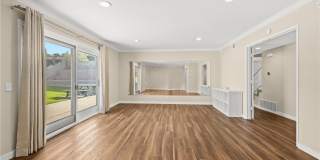 12110 Bowmore Gallery 14