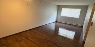 Wesleyan Apartments Gallery 15