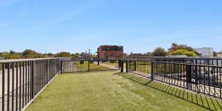 Smith & Burns Gallery 15