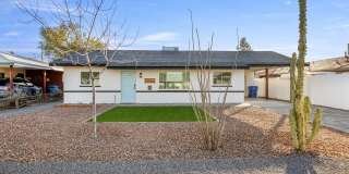 2207 North 28th Place Gallery 39