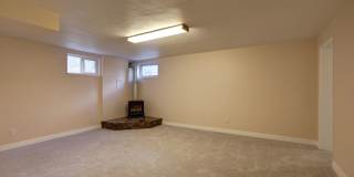 Unique Laurelhurst 3 Bedrooms with 2 Bathrooms Home Close to UW! Gallery 18
