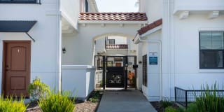 The Angelino Gallery 6