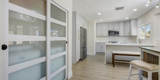 6863 E KELTON Lane Gallery 9