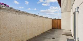 Spacious Sun-filled 3 bed 2.5 Bath Townhouse Gallery 24