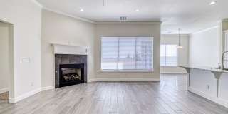 Four bedroom in Stone Lake! Gallery 6