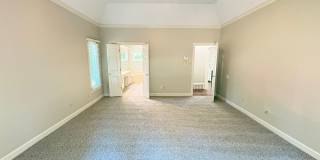 Newly Painted Germantown Home Minutes Away From Thornwood Market Row. Pets Are Welcome With Owner's Approval, Fees Will Apply. Gallery 19