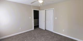Remodeled rowhouse in Manchester Gallery 17