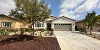 COMING SOON! * RARE OPPORTUNITY * SENIOR (55+) ROOM FOR RENT IN PRISTINE GATED COMMUNITY IN MENIFEE! Gallery 4