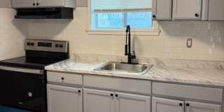 1919 E MONMOUTH Street Gallery 4