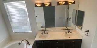 Beautiful 3Bed/3Bath/2Car corner lot home located in the guard gated Tuscany Community Gallery 20