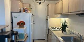 10201 GROSVENOR PL #817 Gallery 5