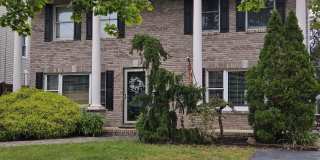 215 Main Street Gallery 1