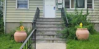 525 Maple Ave Gallery 1