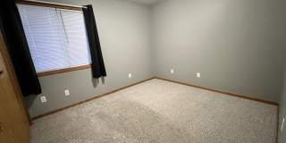 413 W Zeller Gallery 13