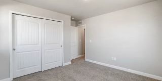 Spacious 5-Bedroom Home with Finished Basement in Desirable Colorado Springs Neighborhood Gallery 16