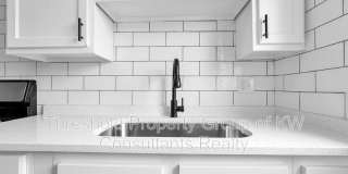 61 North 21st Street Gallery 14