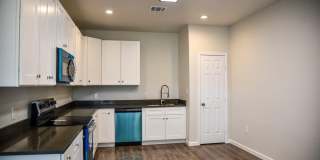 1602 N McDonald Avenue Gallery 5