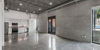 Onyx on Park Gallery 135