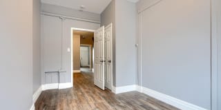 2533 W LOMBARD Street Gallery 12