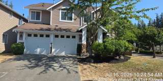 Maple Valley Glacier Valley 4 bedroom plus 2.5 bath home.  AC and EV Charger and more!!  Available NOW! Gallery 1