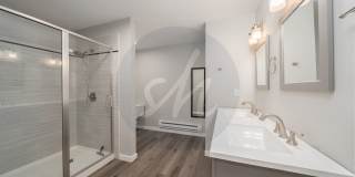 Charming Downtown Cottage Gallery 10