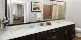 Avalon Lakeside Gallery 12