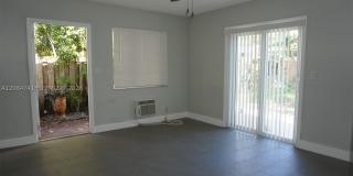 808 SW 14th Ter Gallery 14