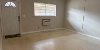 1825 N 17th Court Gallery 2