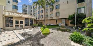 Park Glenview Apartments- Boutique Senior Living Gallery 9