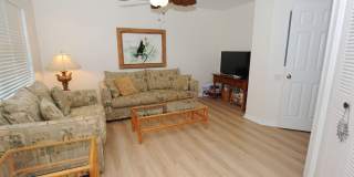 OFF-SEASON 2026 : 2 Bedroom 2 Bath Furnished Rental in Vanderbilt Lakes Gallery 6