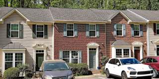 Pet-Friendly Townhome Convenient to UVA & Downtown Gallery 1