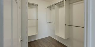 Beautiful Ranch 2 bed/2 bath Condominium Gallery 22