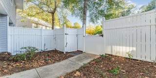 Room in 3 Bedroom Home at Sandy Creek Dr Gallery 33