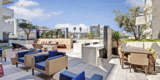 The Alamitos Gallery 29