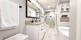 Spacious Fully-Furnished 5-Bedroom Home | Mid-Term Rental in Green Island Hills Gallery 42