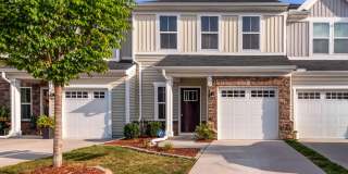 3 bedroom town home includes Solar! Gallery 1