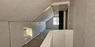 Charming 3-bedroom, 1-bath bungalow in Warren Gallery 14