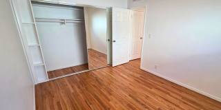 1438 S Barrington Ave Gallery 5