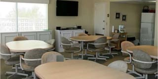 333 THE ESPLANADE N Gallery 2